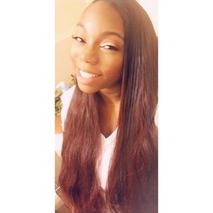 Meet your Posher, Eshe